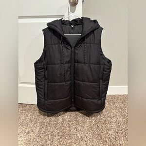 Z by Zella Hooded Drawstring Vest with pockets